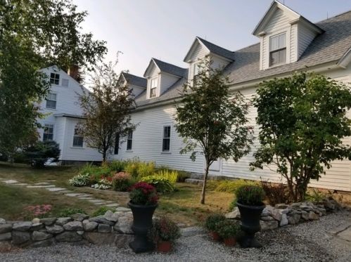 41 Shore Rd, Groton, NH 03241-7421