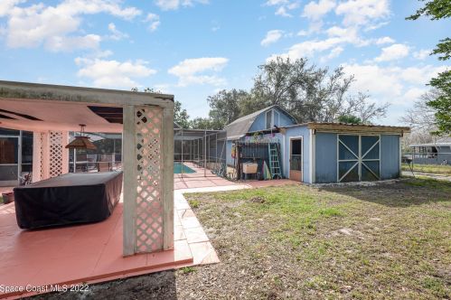 316 York Ave, Titusville, FL 32796-3246