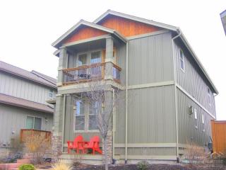 20187 Merriewood Ln, Bend, OR 97702-3387