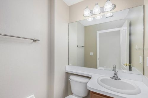 19020 Fishermans Bend Dr, Lutz FL  33558-9753 exterior