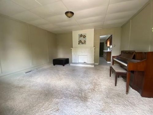 1510 Packer St, Mckeesport PA  15132-4936 exterior