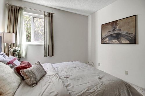 880 Stonegate Dr, South San Francisco CA  94080-1562 exterior