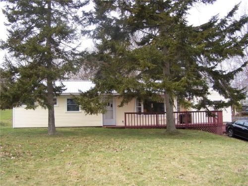 14657 Lake St, Sterling, NY 13156