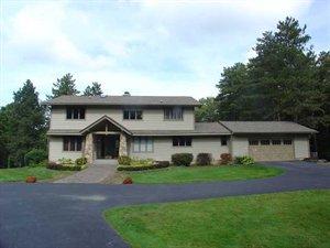 5088 Mayer Rd, Hamburg, NY 14075-7024