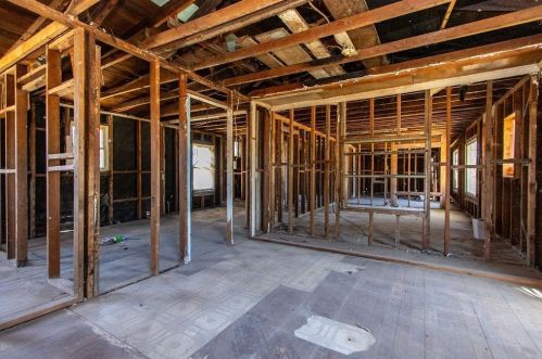 633 Greenway Ave, Turlock CA  95380-6424 exterior
