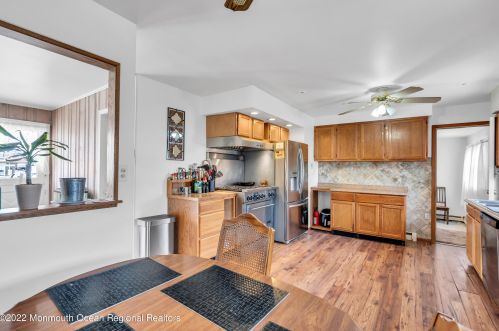 1019 Bowsprit Pt, Lacey Township NJ  08734-2706 exterior