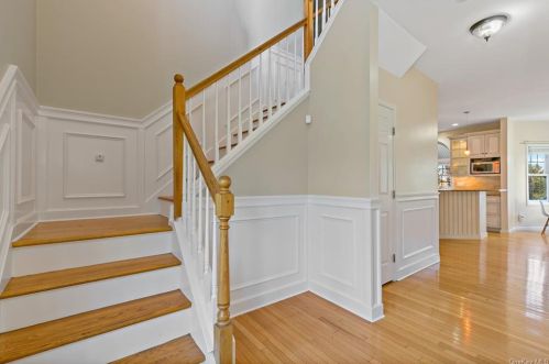 2301 Mohansic Ave, Yorktown Hgts NY  10598-3627 exterior