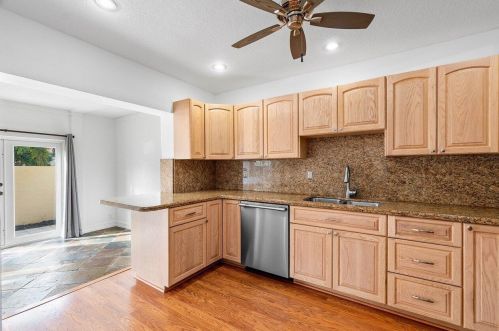 6656 Via Regina, Boca Raton FL  33433-3954 exterior