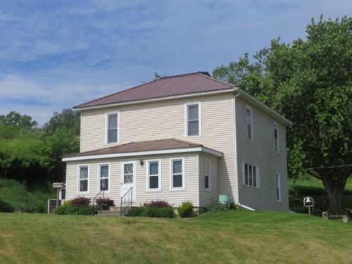 1499 Laredo Ave, Pisgah, IA 51564-4038
