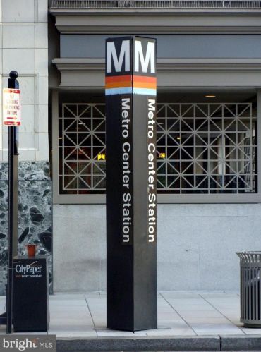 27 Logan Cir, Washington DC 20005-3761 exterior