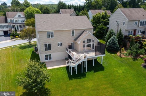 764 Connolly Dr, Red Lion, PA 17356-9419