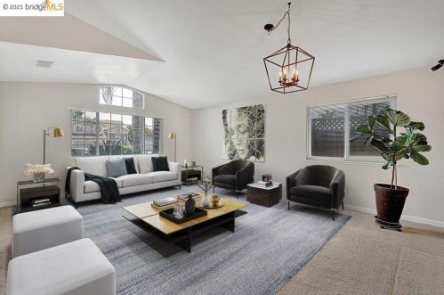 3889 Oak Grove Ct, Oakley CA  94561-4218 exterior