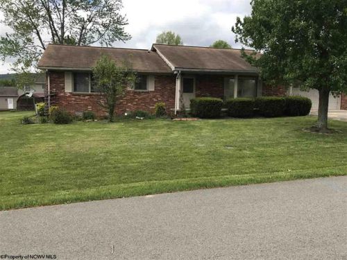 104 Ellis Ave, Elkins, WV 26241-3223