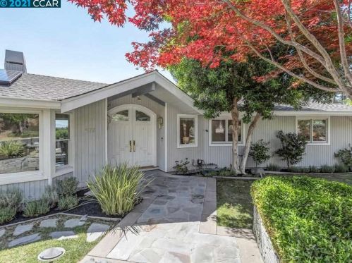 673 Tahos Rd, Orinda, CA 94563-2919