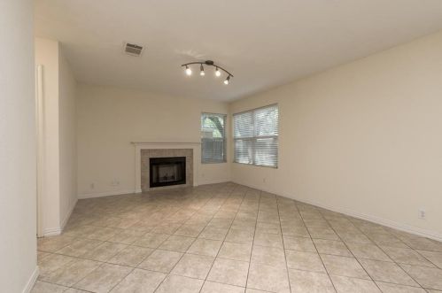 305 Tamara Dr, Georgetown TX  78628-8993 exterior