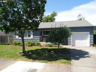1384 Modoc St, Springfield, OR 97477-4123