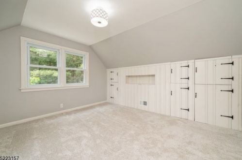 27 Dogwood Rd, Greystone Park NJ  07950-1918 exterior