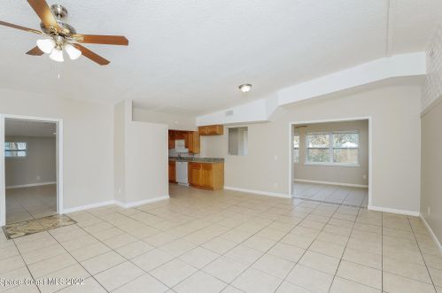 7506 Roberts Rd, Fort Pierce FL  34951-1980 exterior