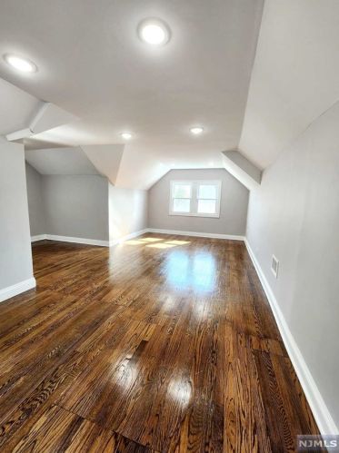 12 Lohmann Pl, Dumont NJ  07628-1520 exterior