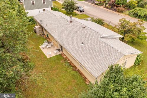 533 Morison St, Charles Town WV  25414-1144 exterior