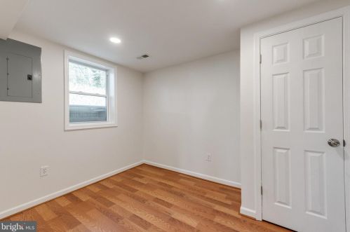 2004 York Dr, Woodbridge VA  22191-2433 exterior