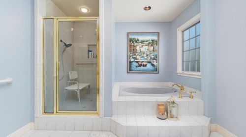 2229 Euclid Ave, Upland CA  91784-1305 exterior