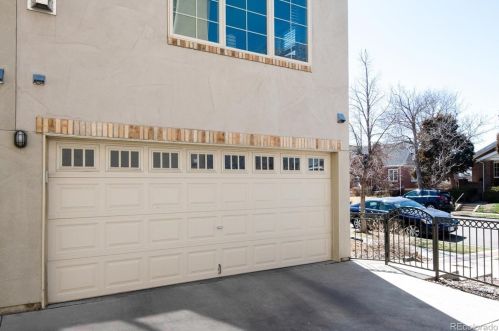 948 Pearl St, Denver CO 80209-4224 exterior