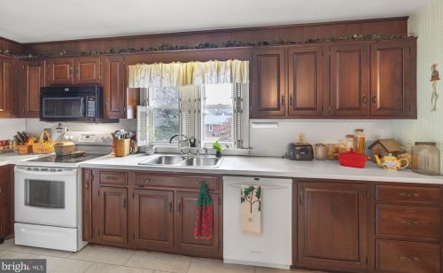 15 Lee St, Hanover PA  17331-1923 exterior