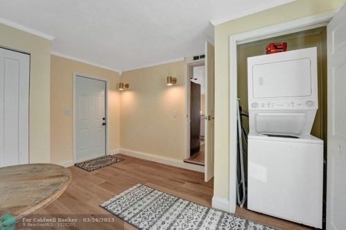 228 8th Ave, Delray Beach FL  33483-5523 exterior