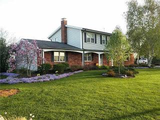 11819 Sylvania Ave, Berkey, OH 43504-9782