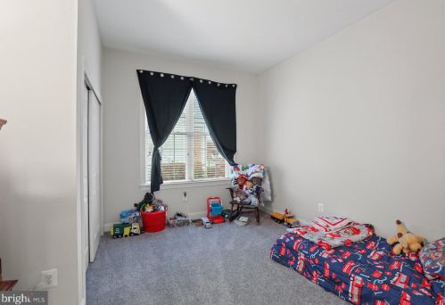 15625 Alderbrook Dr, Haymarket VA  20169-6131 exterior