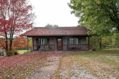209 Auction Barn Rd, Blairsville, PA 15717-4045