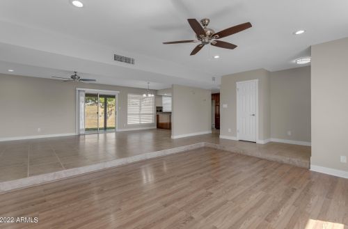 4318 Windrose Dr, Glendale, AZ 85304-2103