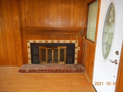 8383 Cheviot Rd, Cincinnati OH  45247-3803 exterior