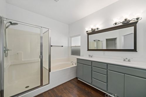 1635 Western Village Dr, San Jacinto CA  92583-6302 exterior
