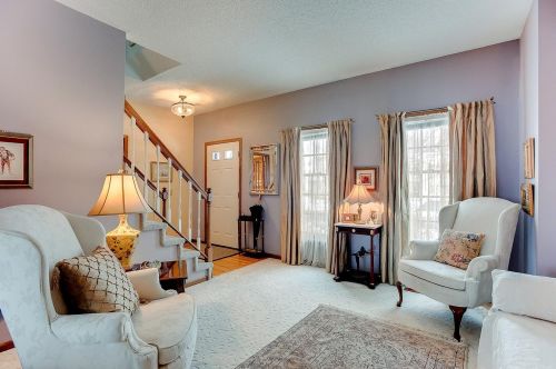 668 Crimson Leaf Trl, Saint Paul MN 55123-3045 exterior