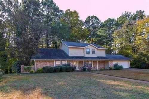 634 Town Oaks Cir, Kilgore, TX 75662-2238