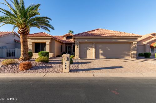 10626 Coopers Hawk Dr, Chandler, AZ 85248-7733