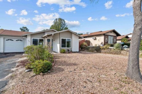 1455 Highridge Dr, Oceanside CA  92056-3050 exterior