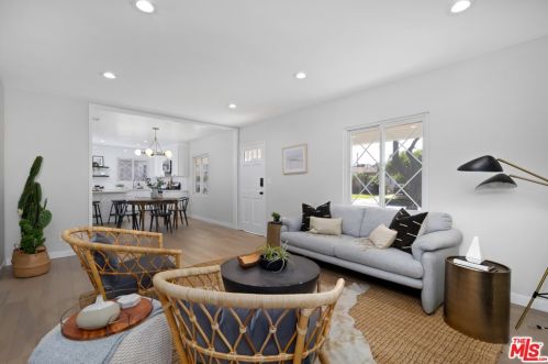 4128 Falcon Ave, Long Beach CA  90807-3051 exterior