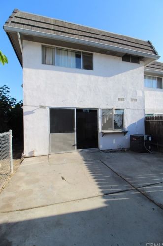 17618 Regency Cir, Bellflower, CA 90706-7003