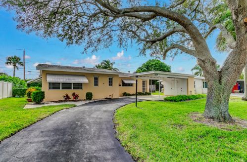 829 Buttonwood Rd, West Palm Beach, FL 33408-4107