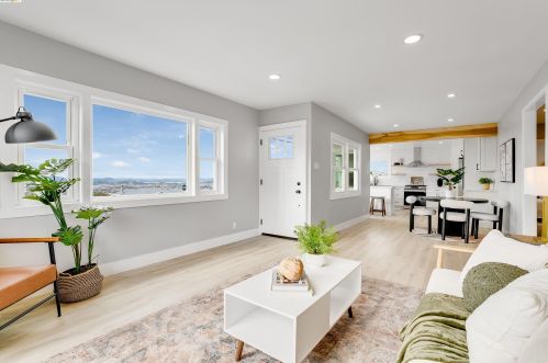 6549 Kensington Ave, Richmond CA  94805-1664 exterior