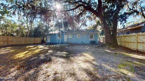 1117 Lafayette St, Beaufort SC  29902-4057 exterior