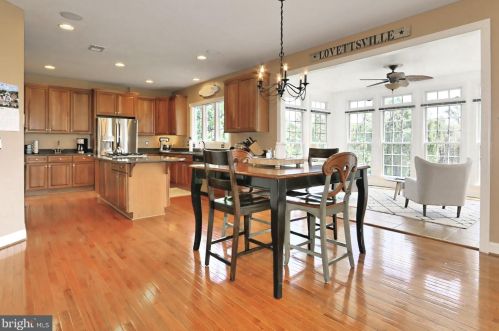 12760 Beebe Ct, Lovettsville VA  20180-2778 exterior