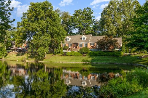 817 Rosewood Dr, Covington, KY 41017-1383