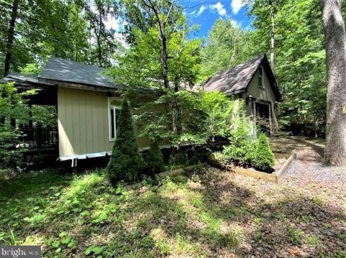410 Sauerkraut Rd, Wardensville, WV 26851-8449