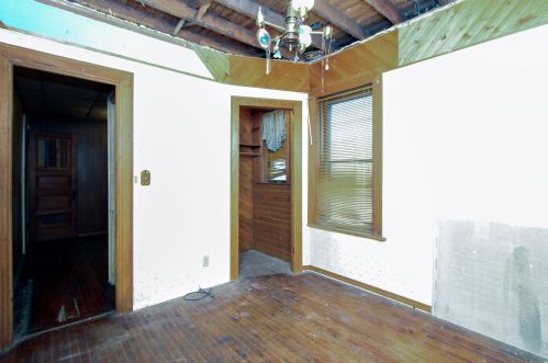 812 Burleigh St, Milwaukee WI 53222-4804 exterior