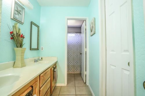 5824 Sea Breeze Ln, Fort Worth TX  76135-2068 exterior