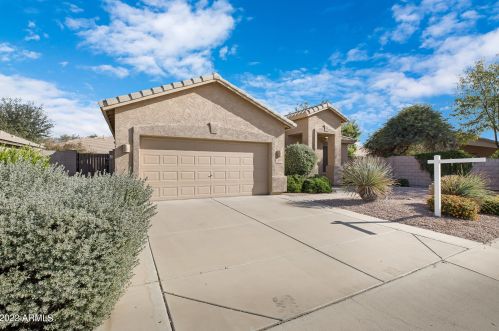 6333 Neuman Pl, Chandler, AZ 85249-4933